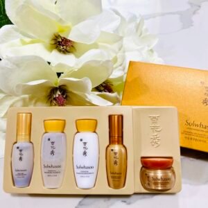 Sulwhasoo Concentrated Ginseng Renewing light kit (5 travel size)