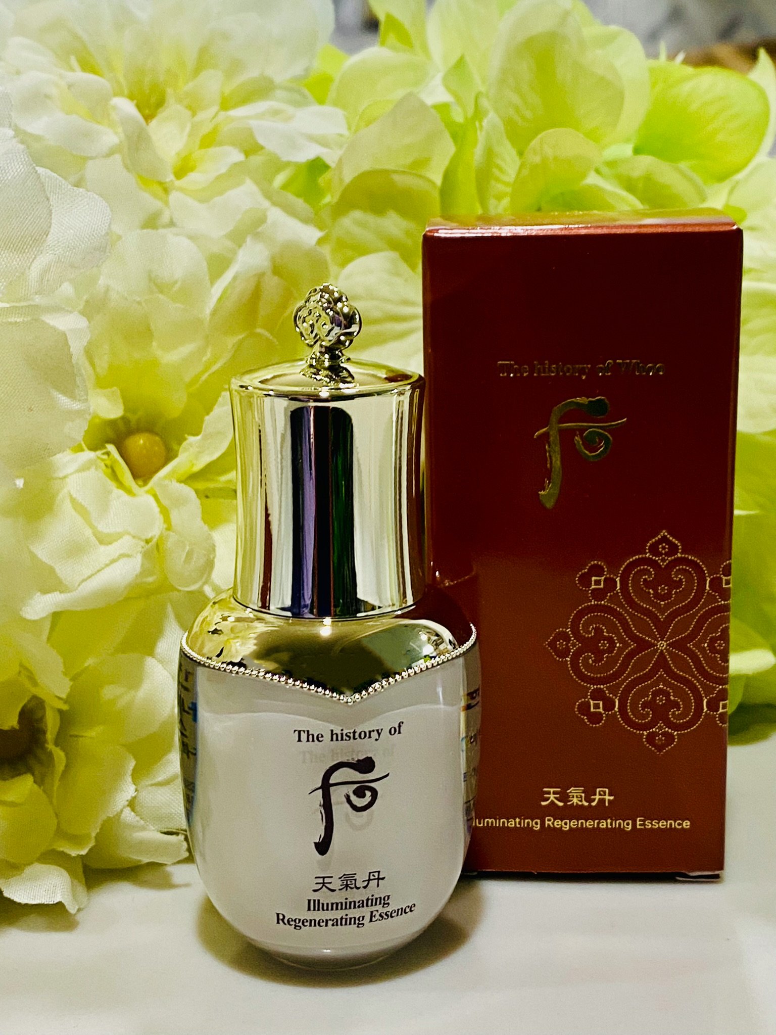 The Cheongidan Illuminating Regenerating Essence 8mL