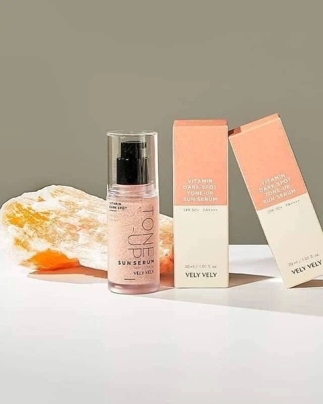 Vitamin Dark-spot Tone-up Sun Serum SPF50+/PA++++ 30mL
